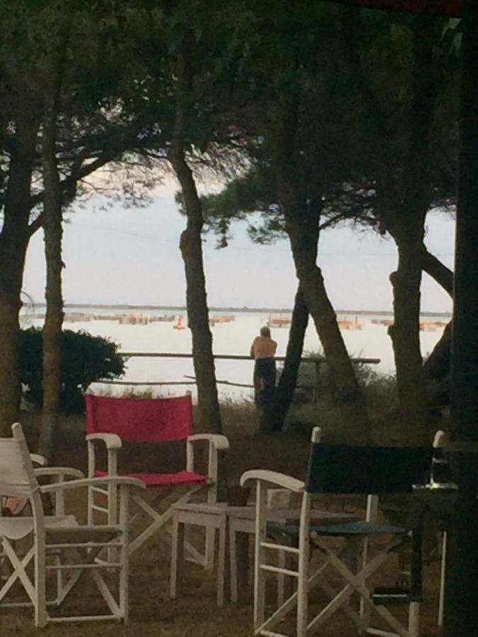 マルセイヤン Au Bord De Thau Bed & Breakfast エクステリア 写真