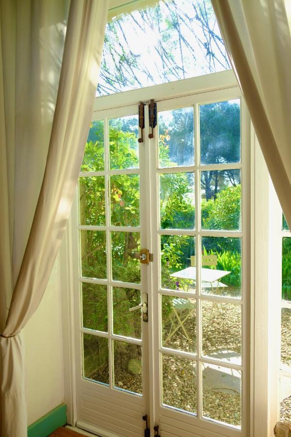 マルセイヤン Au Bord De Thau Bed & Breakfast エクステリア 写真